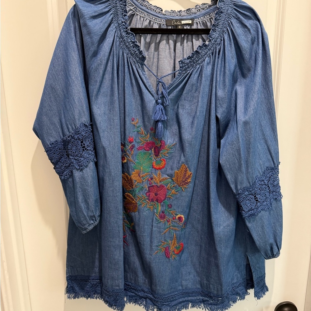 MAKE AN OFFER!  Blue Embroidered Blouse